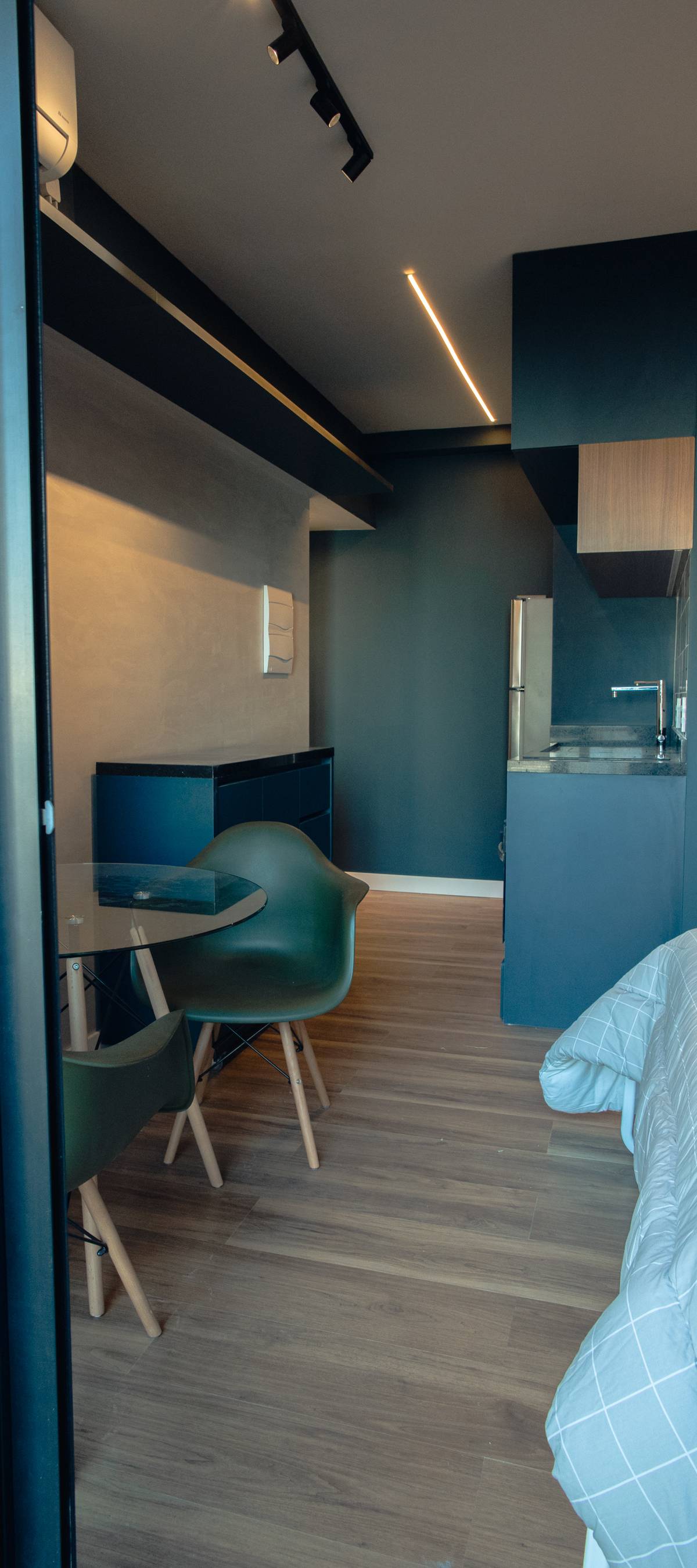 Short stay ou aluguel de longa duração: como comparar o que cada um rende em um studio compacto