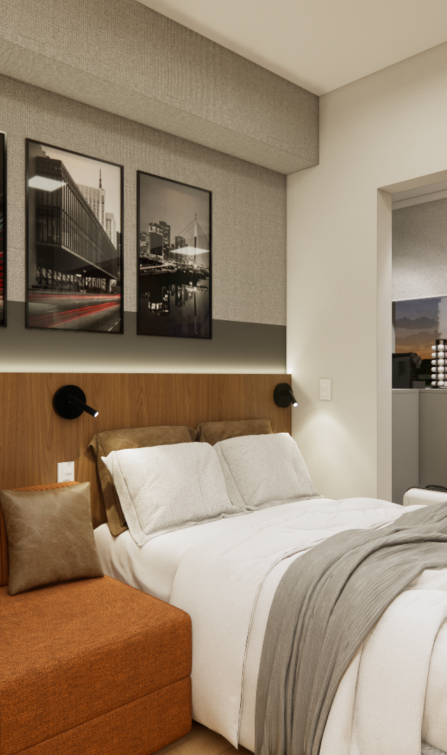 Render 3D de quarto pequeno com cama, sofá laranja, parede amadeirada, quadros urbanos e iluminação indireta quente