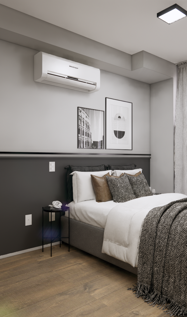 Render 3D de quarto moderno em tons de cinza com cama, mesa de apoio, piso amadeirado, paredes bicolores e cortinas leves