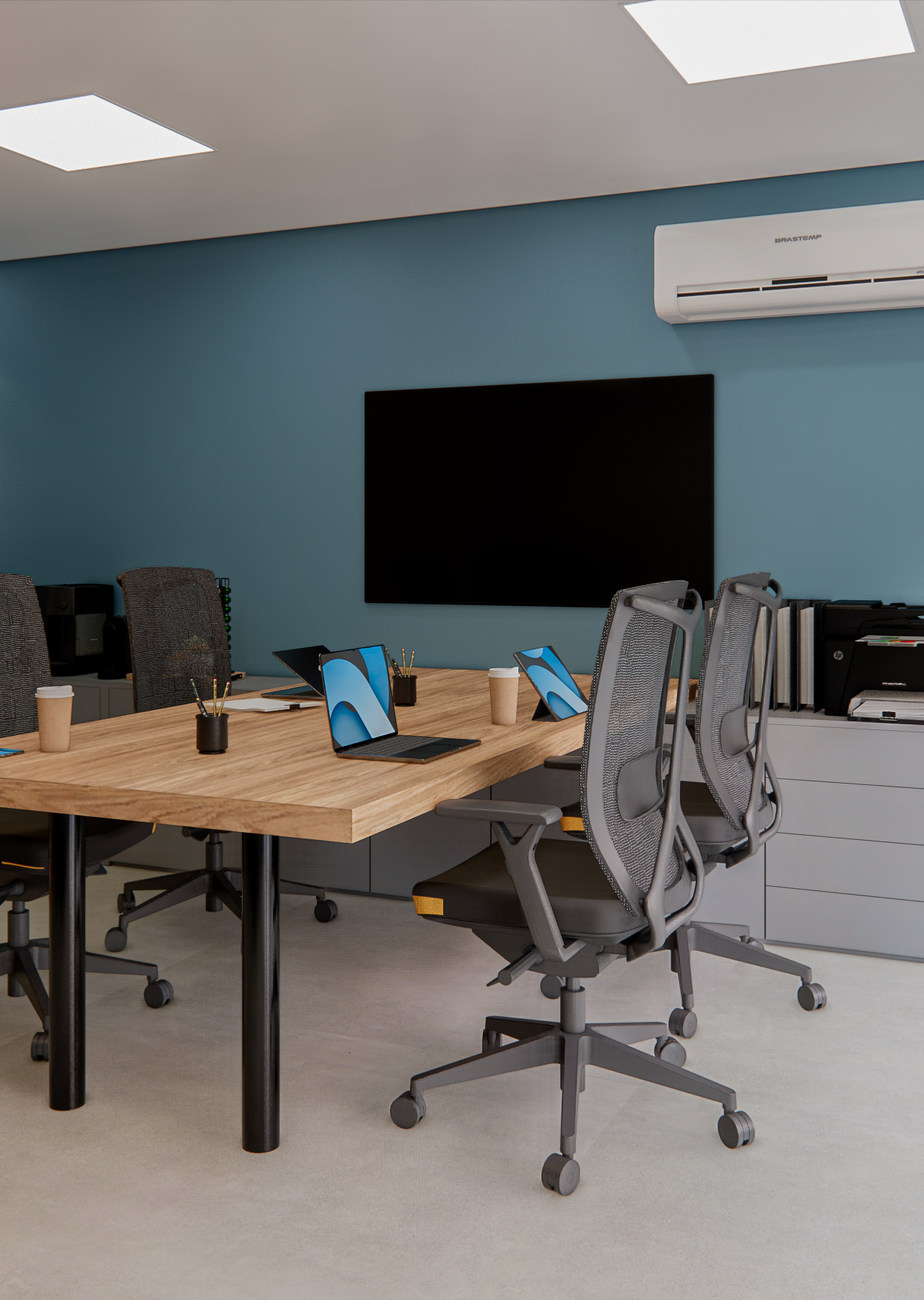 Render 3D de sala de reunião com mesa de madeira, cadeiras ergonômicas cinza, painel ripado e paredes azul-petróleo