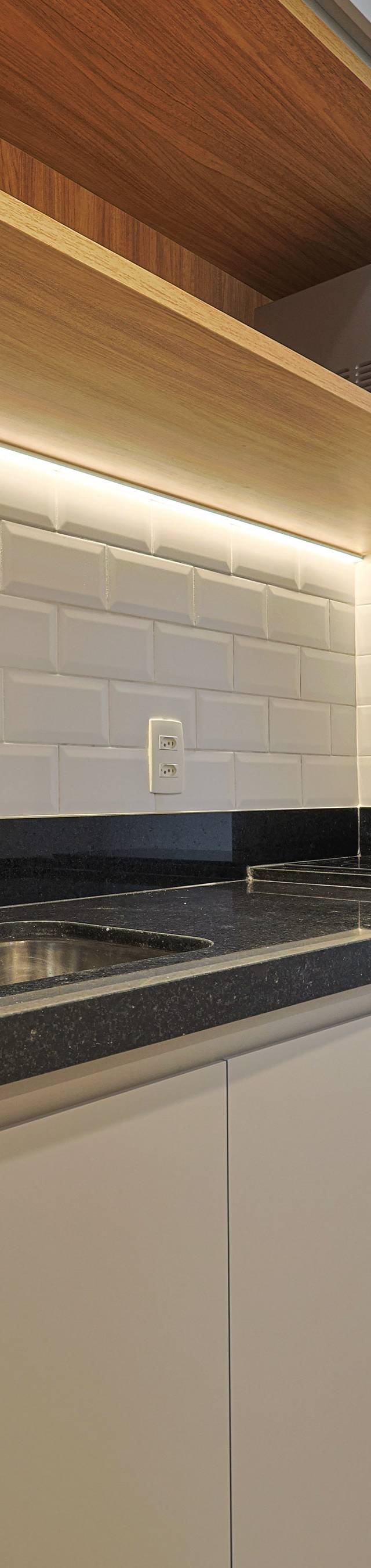Quanto custa bancada de granito ou quartzo no studio, e quando vale trocar a da construtora